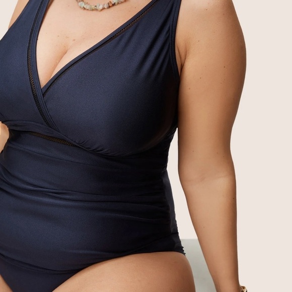 BloomChic Plus Size 2XL Solid Adjustable Straps Gathered One Piece  Swimsuit - Picture 6 of 7